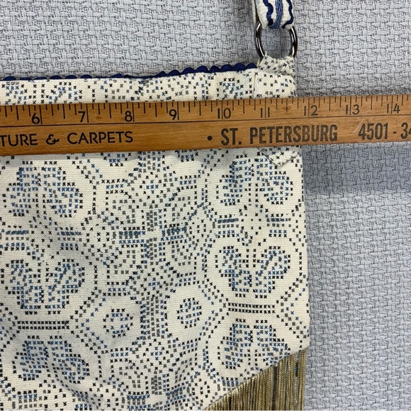 Labellum By Hillary Scott Hand Beaded Boho Blue Ombre Fringe Crossbody Bag - Picture 12 of 14